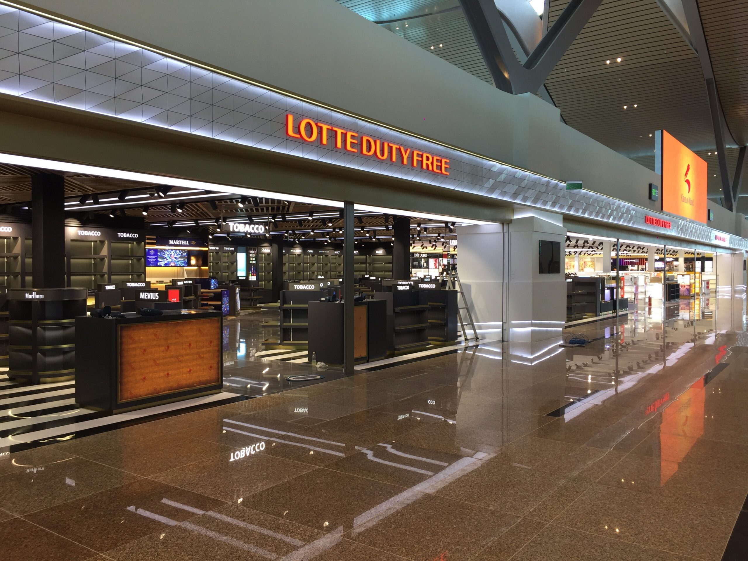 Lotte Phu Khanh Duty Free Permanent Store at Cam Ranh Airport
