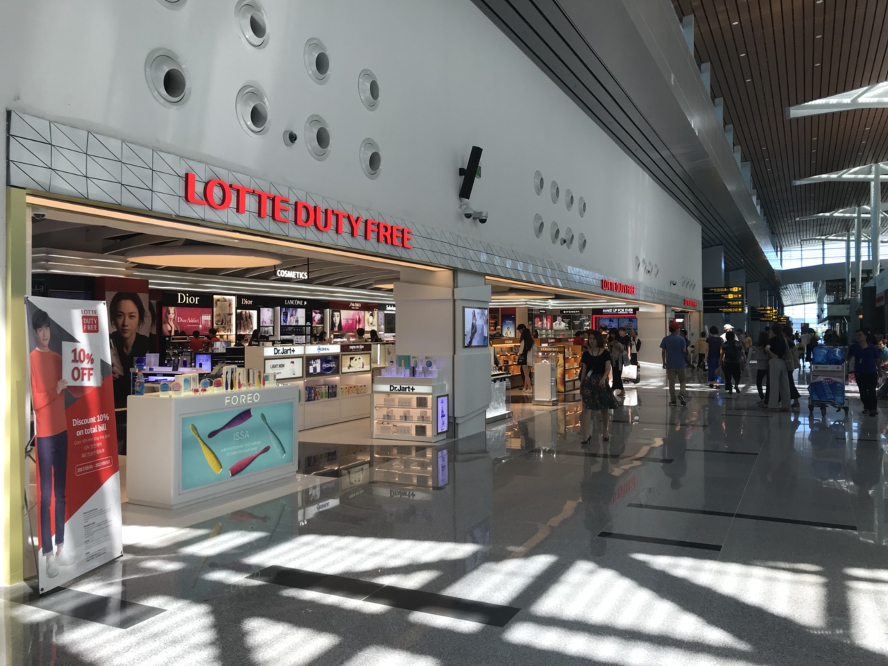 Lotte Phu Khanh Duty Free Permanent Store at Da Nang Airport